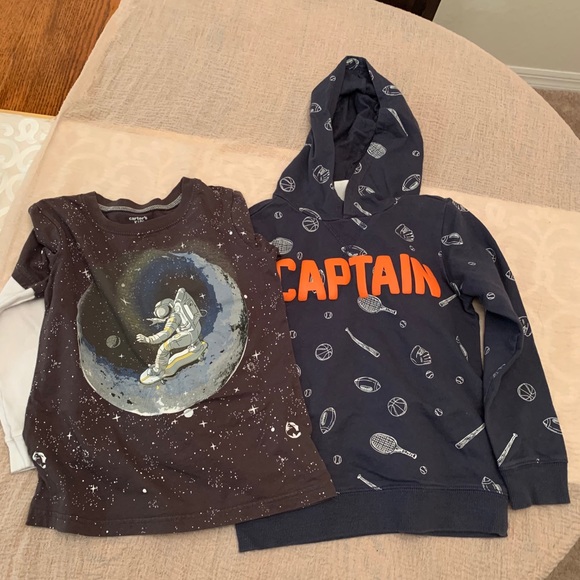 CARTER’S Boys long-sleeve tees. - Picture 1 of 6